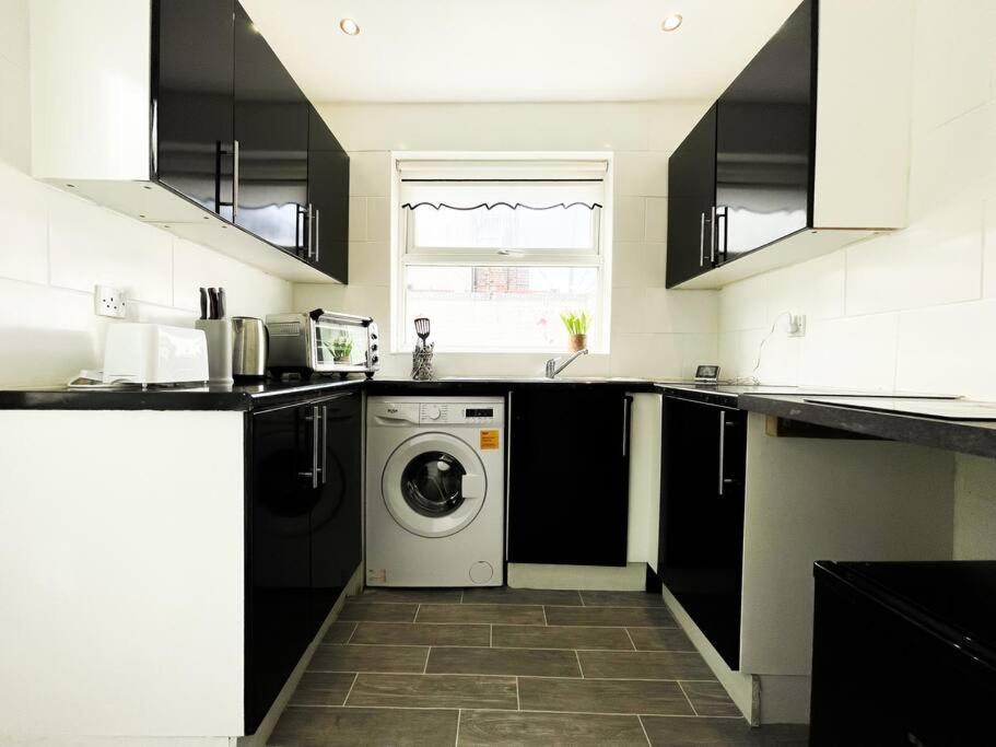 Nicely Decorated 4br, W/ Foosball Table And More! Holiday home