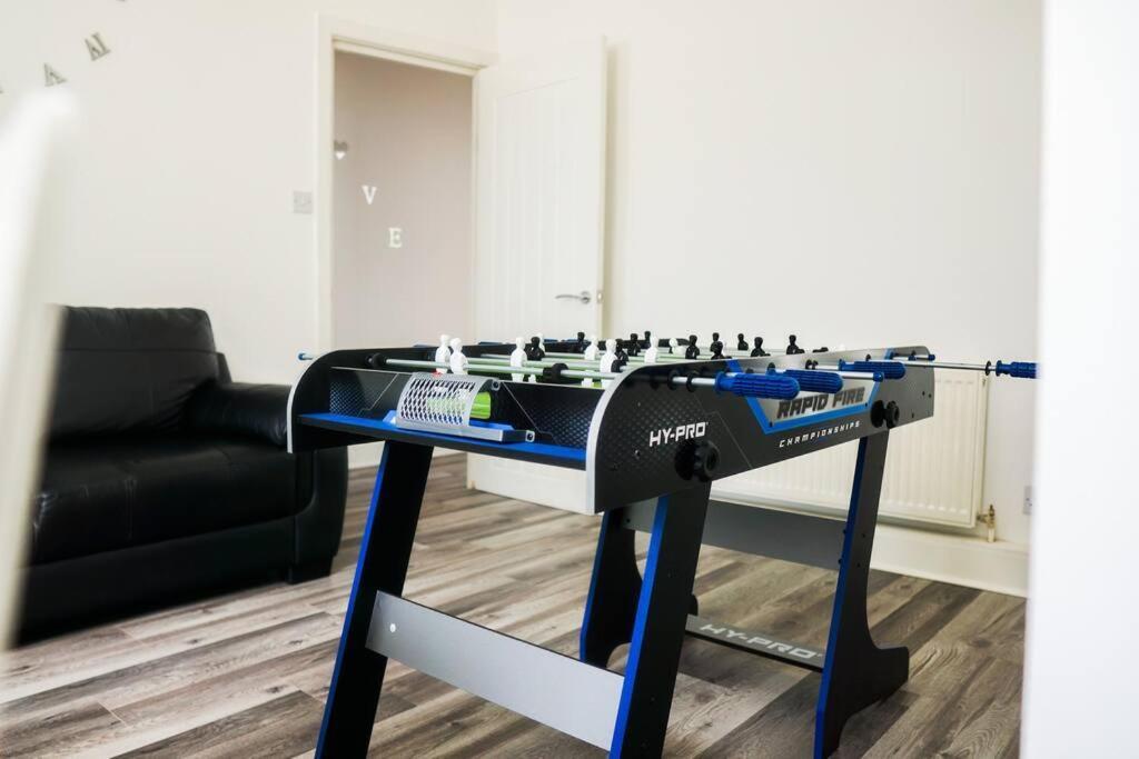 Nicely Decorated 4br, W/ Foosball Table And More! Holiday home *
